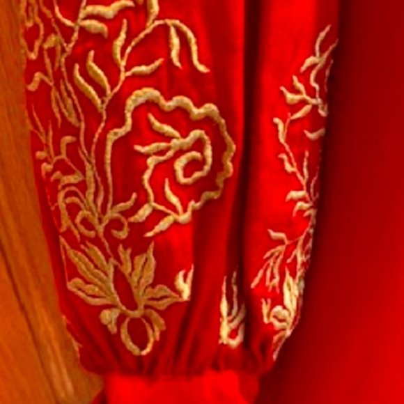 Vintage DVF Silk Red Blouse Gold Rose Embroidered - Picture 7 of 8